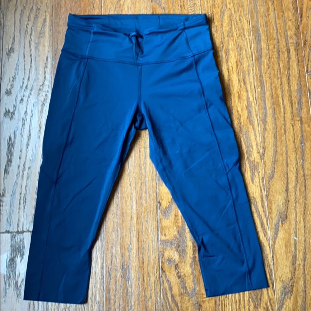 Lululemon navy blue shorts leggings